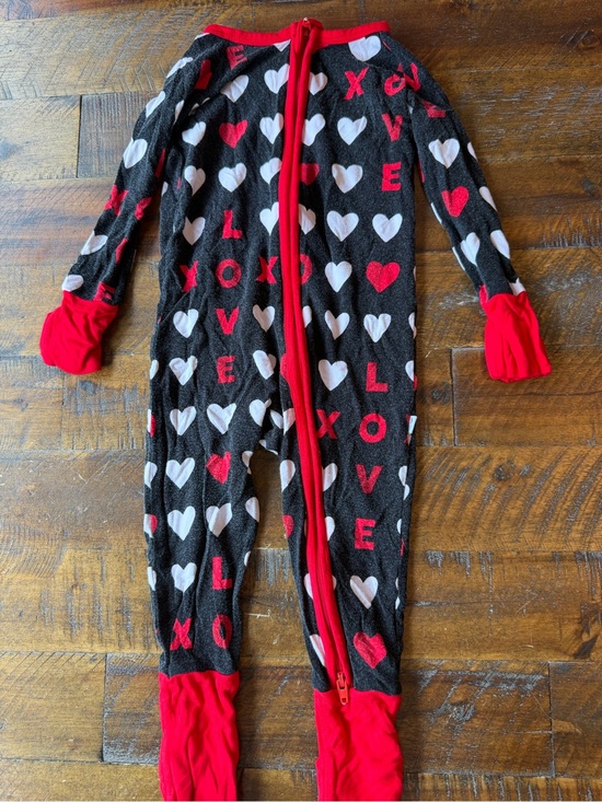 Little Sleepies Other - Kids Black and Red 'LOVE' Heart One-Piece Pajamas 6-12m